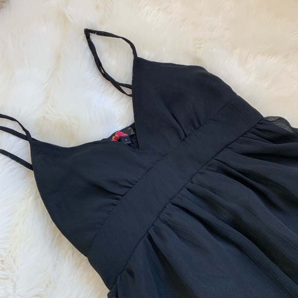 Forever 21 little black dress size small LBD - Picture 2 of 3